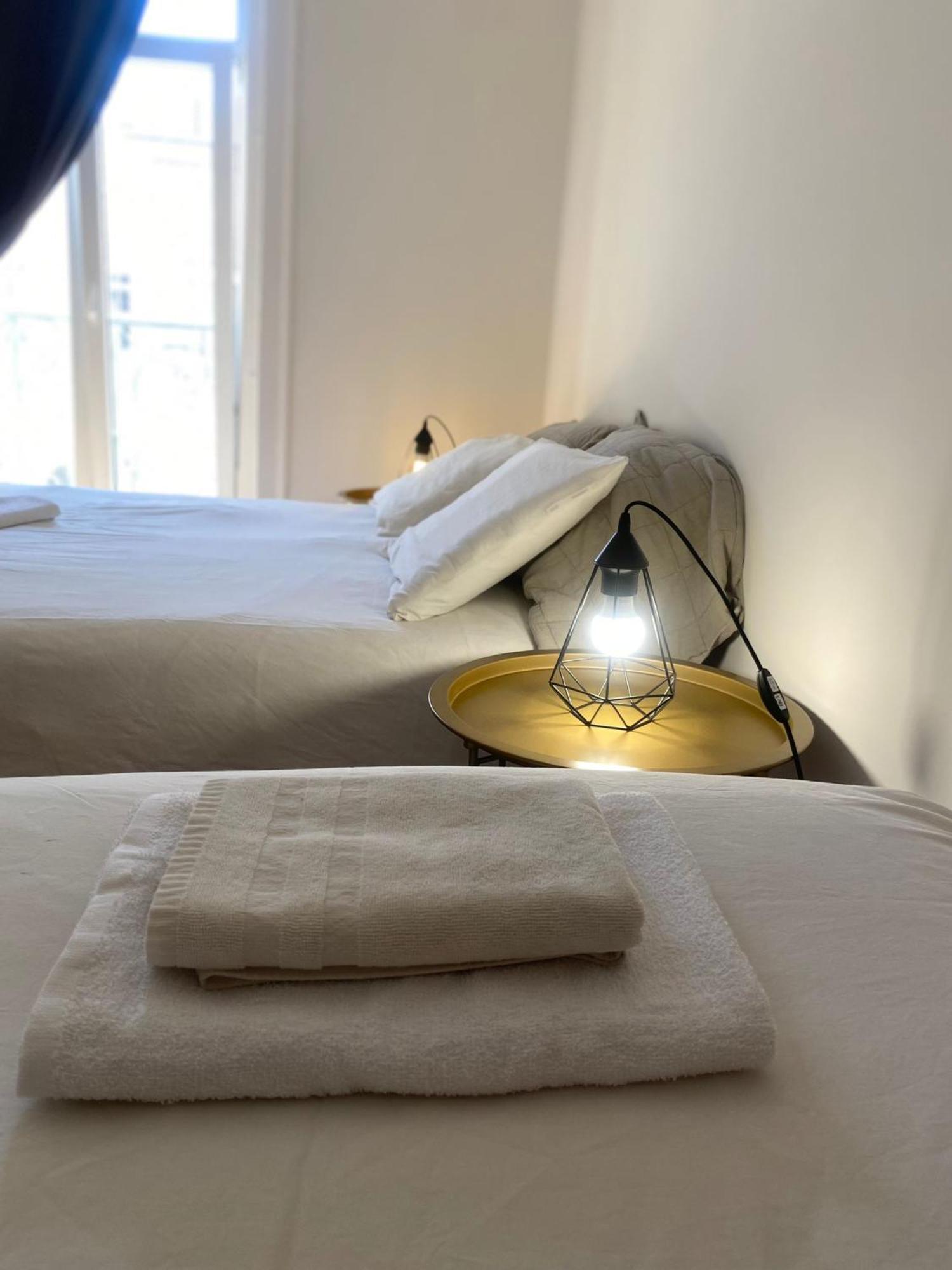 Happy At Chiado Hotel Lisbon Exterior photo